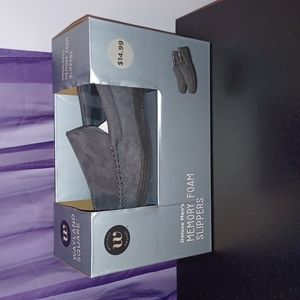 New Wayland Square Men's Gray Memory Foam Slippers Various Sizes